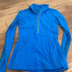 Lululemon half zip size 6